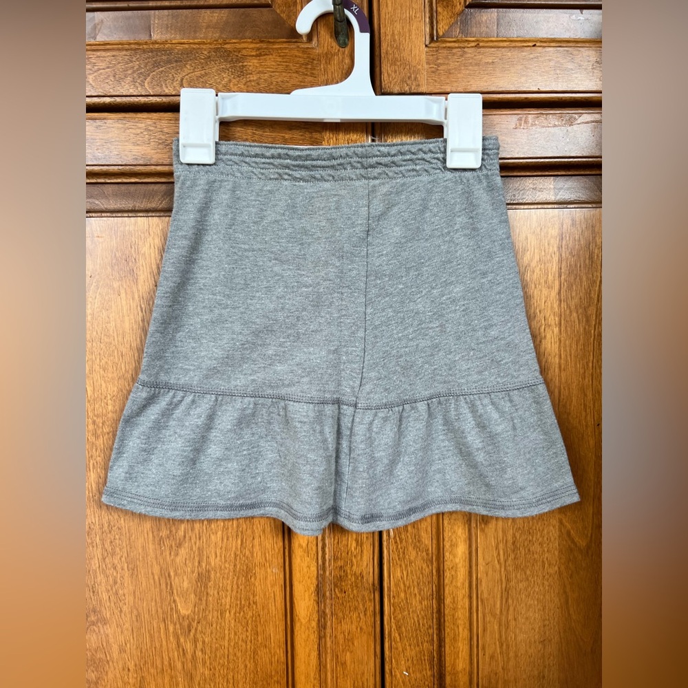 🐚6 / 10$ Girls Summer Apparel - Size 6/6x Faded Glory Grey Skirt